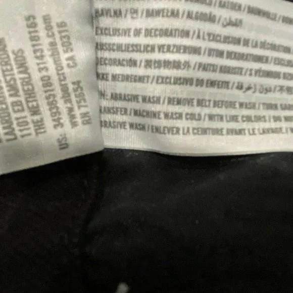 NWT HOLLISTER Gal's Hi-Rise Mom Denim Short-Shorts Sz 11/30 Black #77098 - Picture 5 of 5